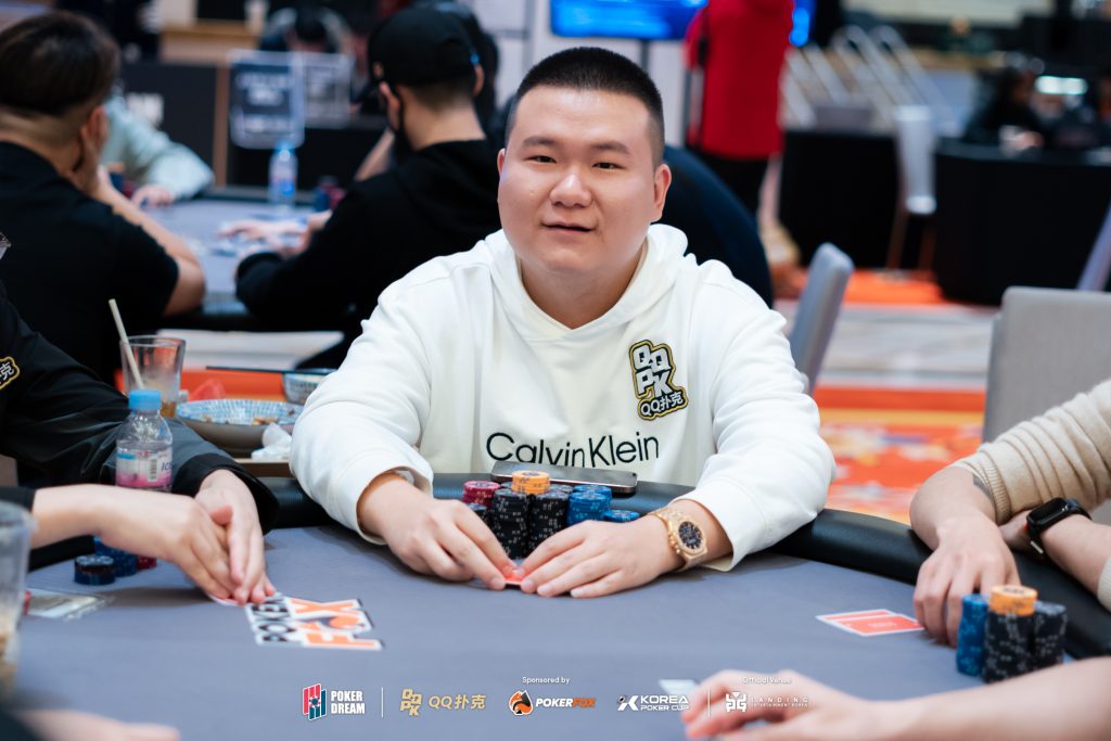 Che Jiaming at Poker Dream Jeju 12 Main Event